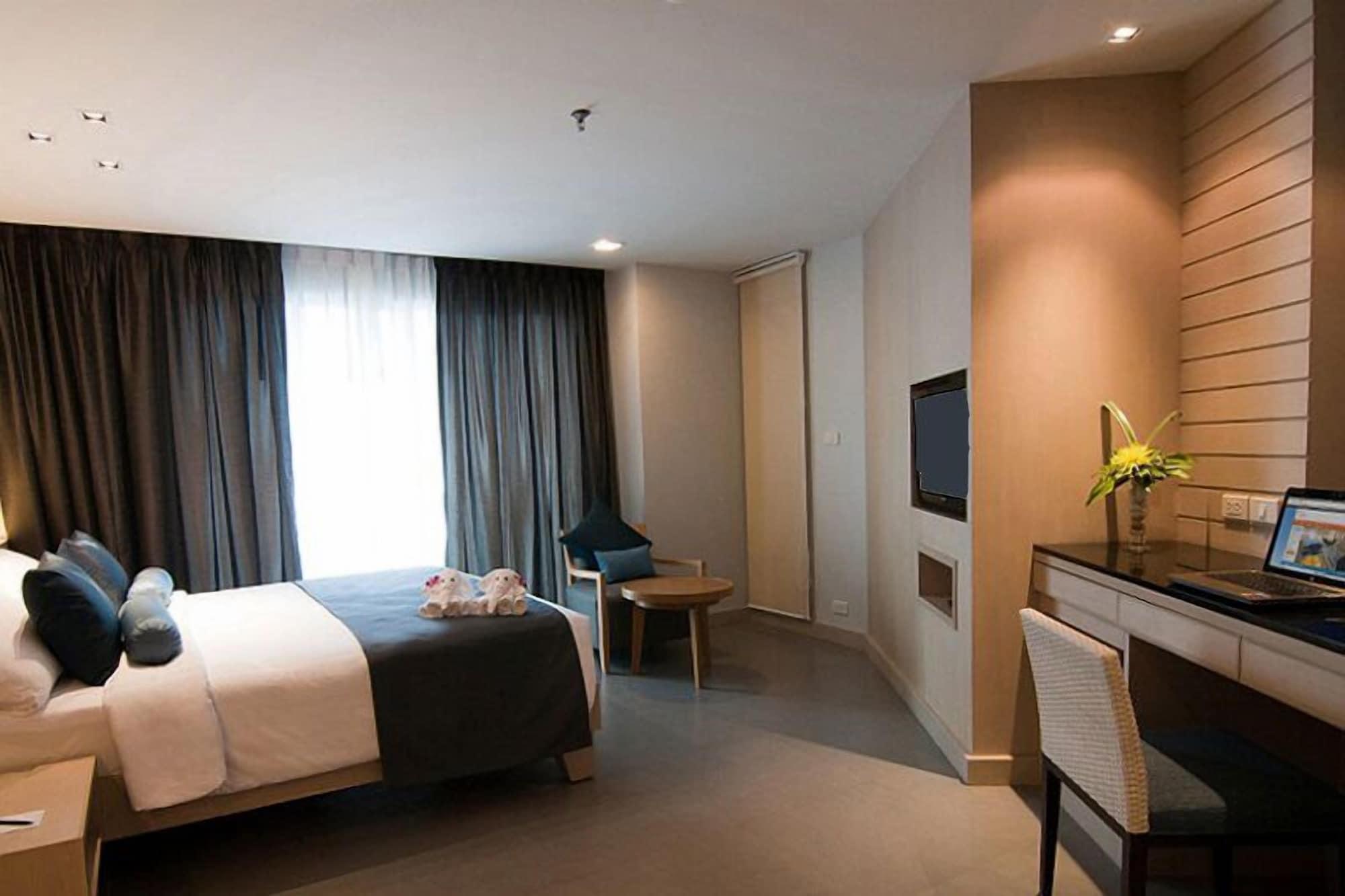 Ashlee Heights Hotel Patong Exteriör bild