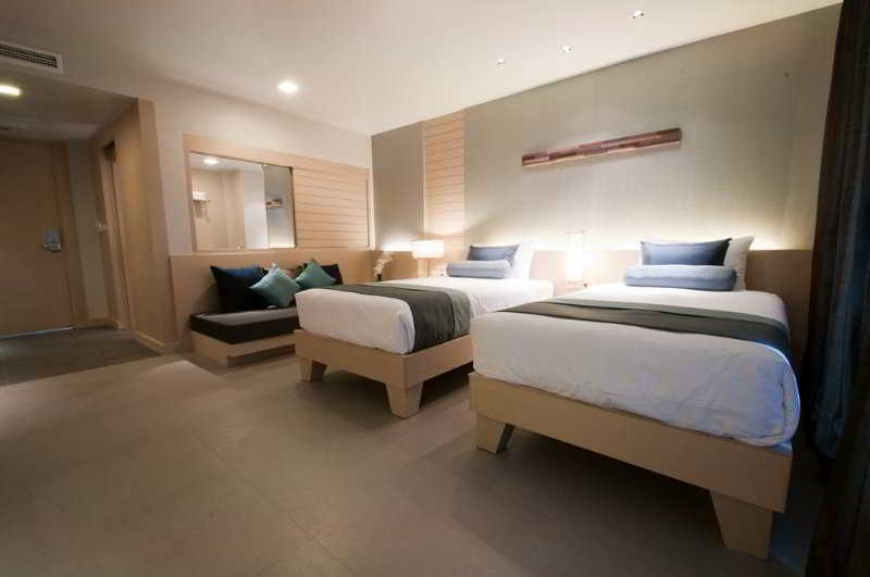 Ashlee Heights Hotel Patong Exteriör bild