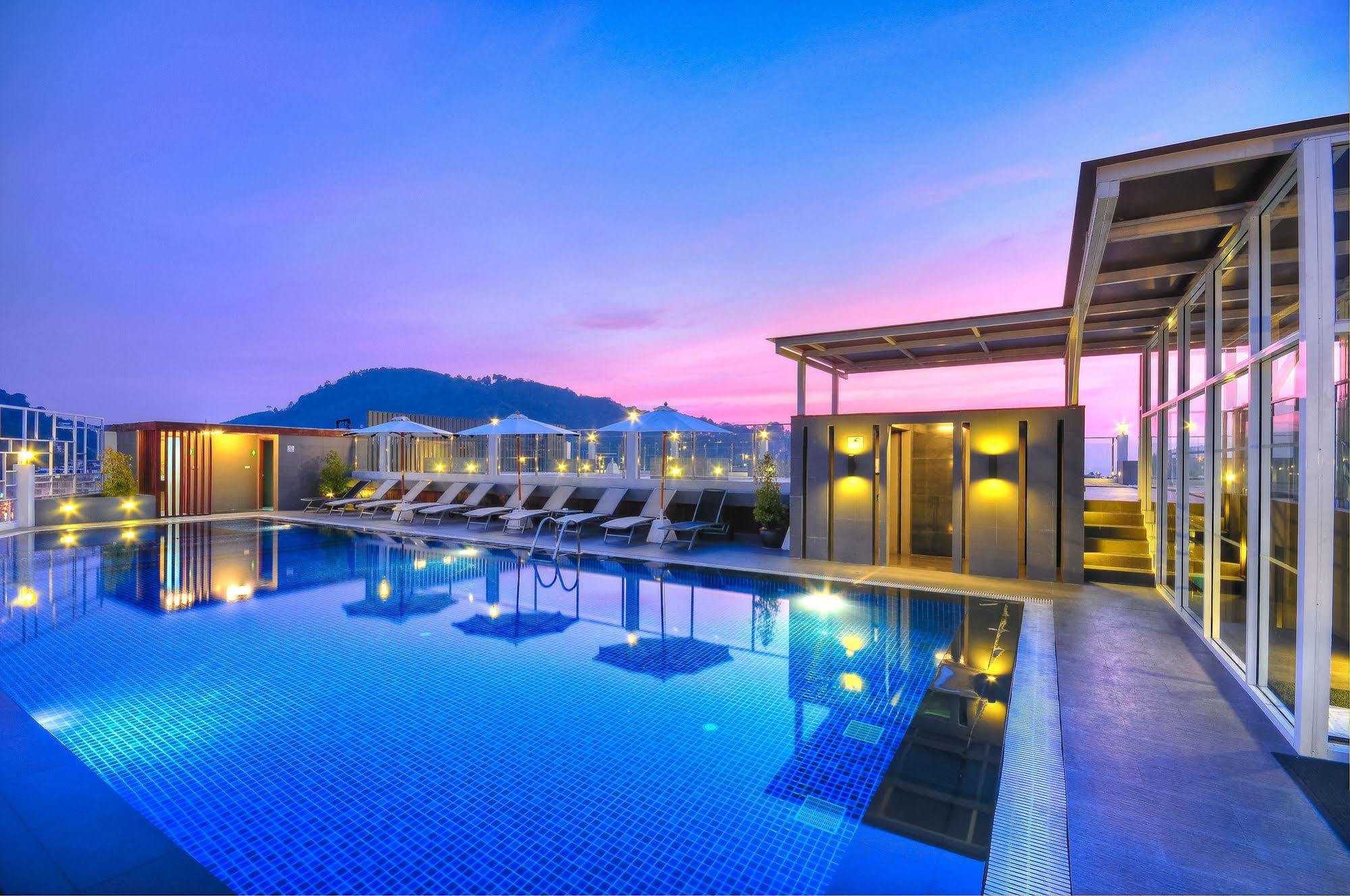 Ashlee Heights Hotel Patong Exteriör bild